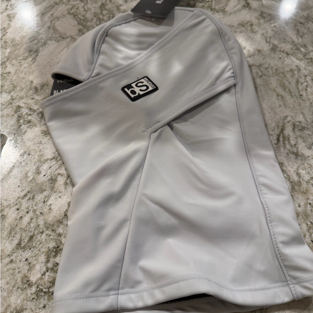 Blackstrap Expedition Hood in White